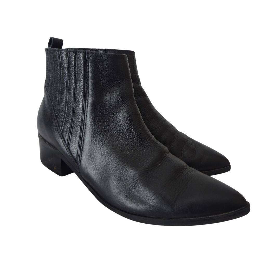Marc Fisher Pointed Toe Black Leather Ankle Boots Booties Womens 8 Silver Trim